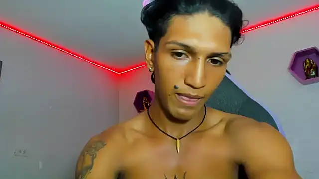 Snapshot of bull_cam chatting on September 2025 07:50:02 PM bull cam online show from September 2025 07:50:02 PM