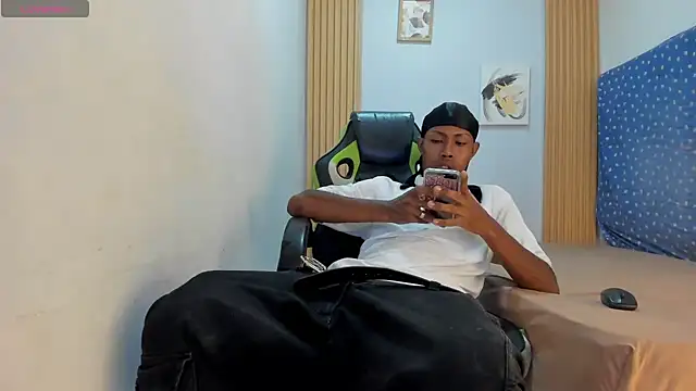 Snapshot of Jax_Maliq chatting on October 2025 02:07:01 AM Jax Maliq online show from October 2025 02:07:01 AM