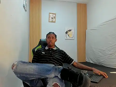 Snapshot of Jax_Maliq chatting on October 2025 02:08:02 AM Jax Maliq online show from October 2025 02:08:02 AM