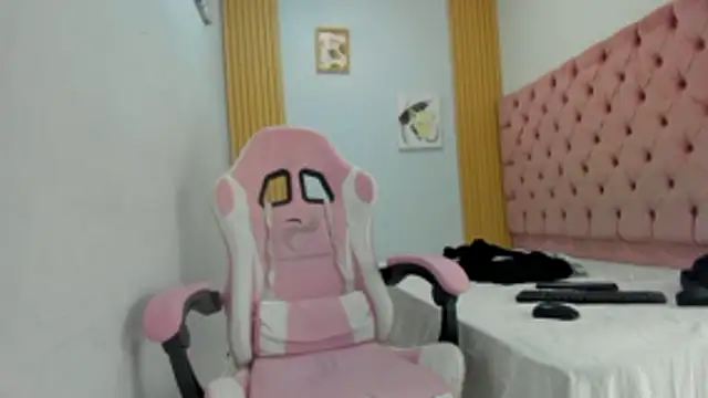 Snapshot of Jax_Maliq chatting on October 2025 02:12:01 AM Jax Maliq online show from October 2025 02:12:01 AM