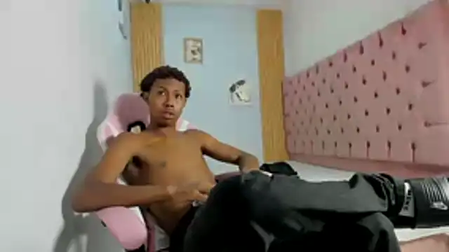 Snapshot of Jax_Maliq chatting on October 2025 02:08:01 AM Jax Maliq online show from October 2025 02:08:01 AM