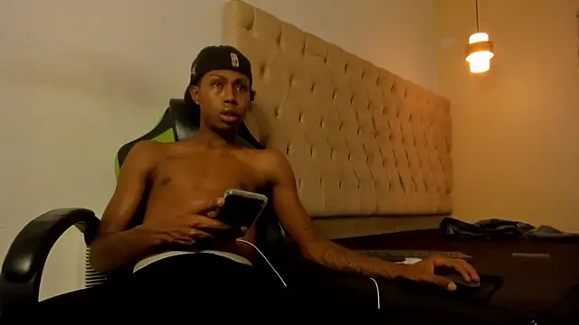 Snapshot of Jax_Maliq chatting on November 2025 02:03:02 AM Jax Maliq online show from November 2025 02:03:02 AM