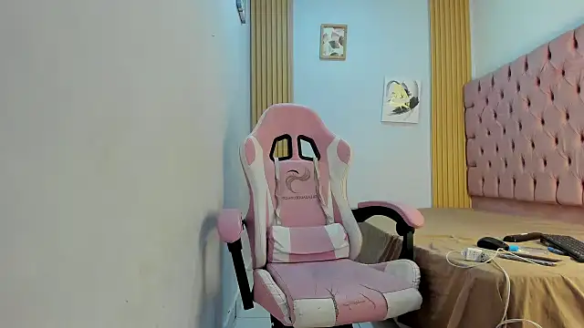 Snapshot of Jax_Maliq chatting on November 2025 03:05:01 AM Jax Maliq online show from November 2025 03:05:01 AM