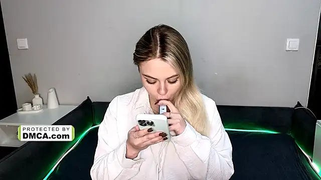 Snapshot of StasySweet chatting on October 2025 05:07:02 AM StasySweet online show from October 2025 05:07:02 AM