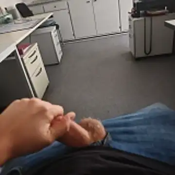 Snapshot of stunning_stallion chatting on November 2025 11:16:02 AM stunning stallion online show from November 2025 11:16:02 AM