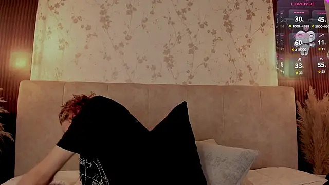 DarcyCullen online show from September 2025 11:36:01 AM