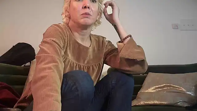 Snapshot of averysage333 chatting on September 2025 03:45:01 PM averysage333 online show from September 2025 03:45:01 PM