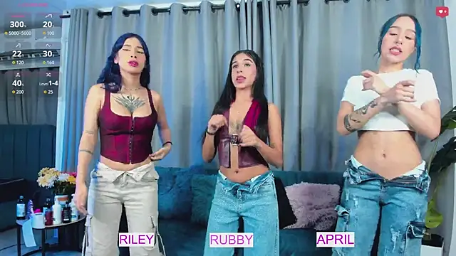 Evil Giirls online show from May 2026 02:27:01 AM