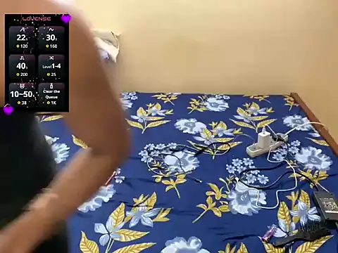 LuvLayla online show from April 2026 08:35:02 PM