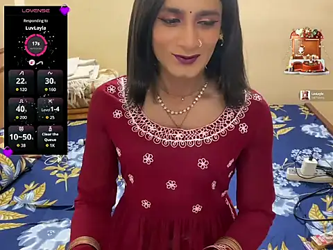 LuvLayla online show from April 2026 08:25:02 PM