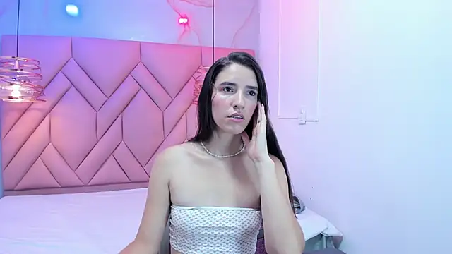 Snapshot of LexxieGrace chatting on October 2025 12:28:01 PM LexxieGrace online show from October 2025 12:28:01 PM