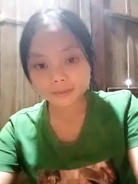 Snapshot of omiu-baby chatting on October 2025 01:32:02 PM omiu-baby online show from October 2025 01:32:02 PM