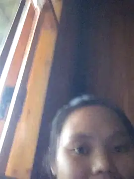 Snapshot of omiu-baby chatting on October 2025 01:24:01 AM omiu-baby online show from October 2025 01:24:01 AM