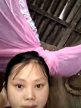 Snapshot of omiu-baby chatting on May 2026 06:52:01 AM omiu-baby online show from May 2026 06:52:01 AM