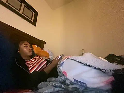 Brooke012 online show from April 2026 06:19:01 AM