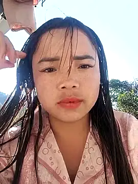 Snapshot of AnHa19 chatting on November 2025 08:14:01 AM AnHa19 online show from November 2025 08:14:01 AM