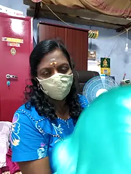 Snapshot of umashreetamil chatting on May 2026 04:17:02 AM umashreetamil online show from May 2026 04:17:02 AM