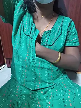 Snapshot of umashreetamil chatting on May 2026 05:21:02 PM umashreetamil online show from May 2026 05:21:02 PM