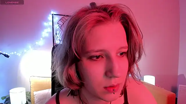 Hailey Foxy online show from October 2025 08:48:01 AM