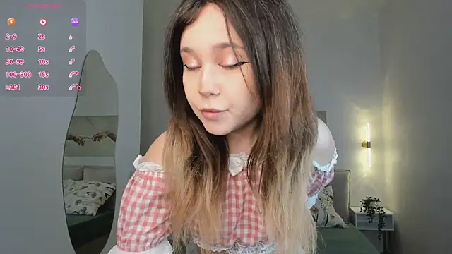Snapshot of Lina_Glow chatting on June 2026 06:48:02 AM Lina Glow online show from June 2026 06:48:02 AM