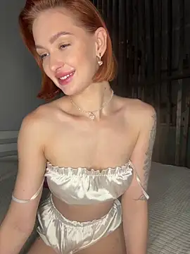 LittleFox    online show from May 2026 06:18:01 AM