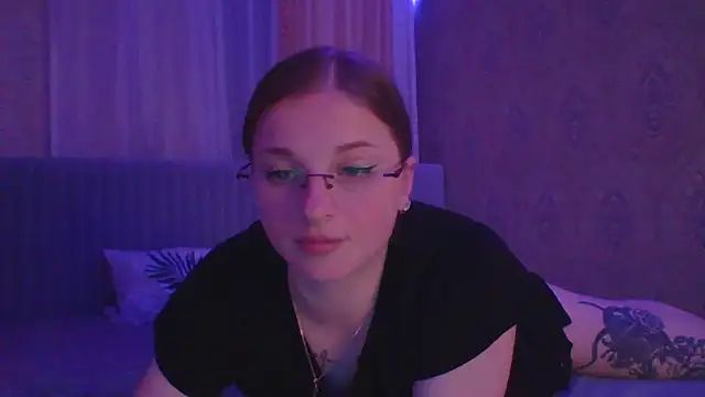 Snapshot of Star_Girlish chatting on November 2025 09:36:01 PM Star Girlish online show from November 2025 09:36:01 PM