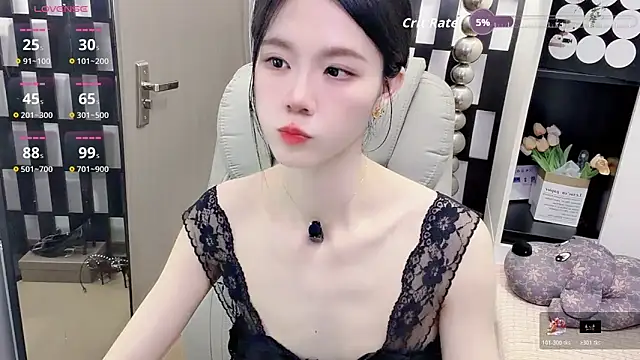Yueyue-MM online show from May 2026 01:17:02 PM