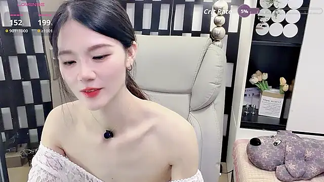 Yueyue-MM online show from May 2026 01:23:02 AM