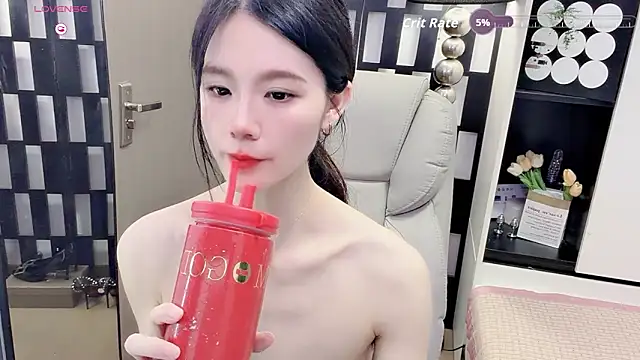 Yueyue-MM online show from May 2026 04:13:02 PM