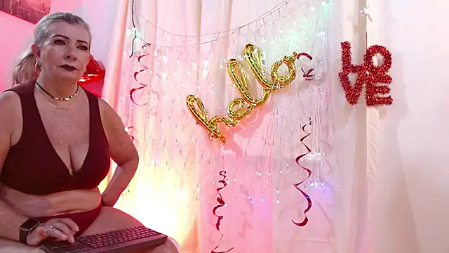  SARAI DUPONT online show from February 2025 04:04:01 PM