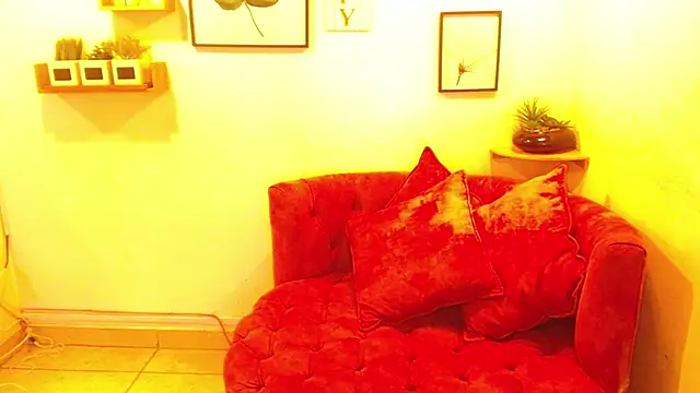 Snapshot of Aliciacute__ chatting on February 2026 07:17:02 PM Aliciacute online show from February 2026 07:17:02 PM