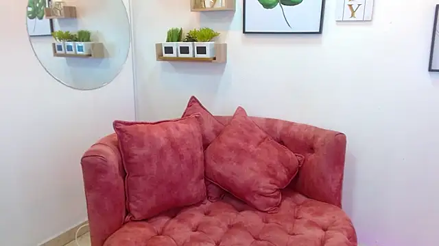 Snapshot of Aliciacute__ chatting on February 2026 08:13:01 PM Aliciacute online show from February 2026 08:13:01 PM