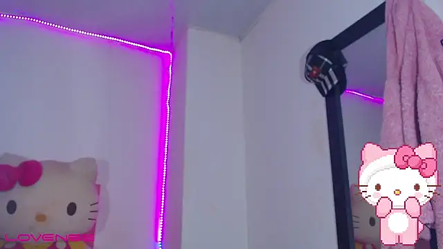 Snapshot of valentinat_fun chatting on October 2025 08:35:01 PM valentinat fun online show from October 2025 08:35:01 PM