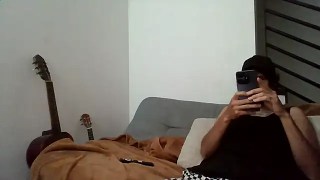 Alejandro92 cali online show from July 2026 04:47:01 AM