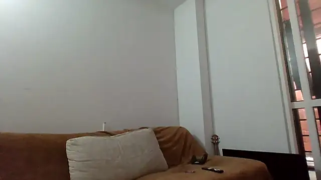 Alejandro92 cali online show from July 2026 06:14:01 PM