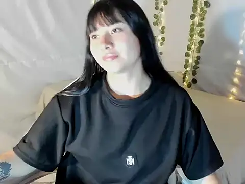 Zulema R1 online show from October 2025 12:56:02 AM