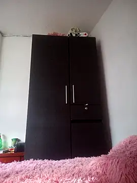 Zulema R1 online show from May 2026 08:58:02 PM