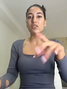 Snapshot of Scarlett_12 chatting on March 2026 09:13:01 AM Scarlett 12 online show from March 2026 09:13:01 AM