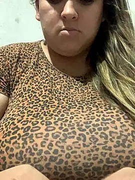 bruna438 online show from November 2025 11:32:02 PM