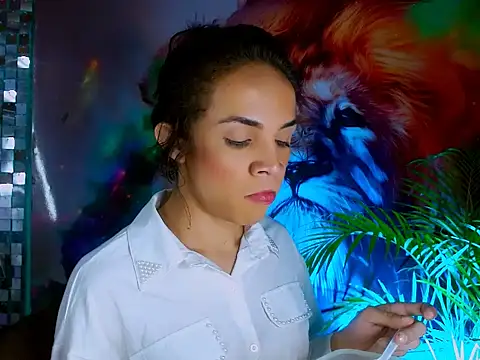 Cristal Gem1 online show from September 2025 06:09:02 PM