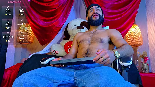 Thaiel Fosteer online show from February 2026 07:27:02 AM