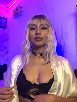 Snapshot of Samara_SaenzV chatting on October 2025 05:30:01 AM Samara SaenzV online show from October 2025 05:30:01 AM