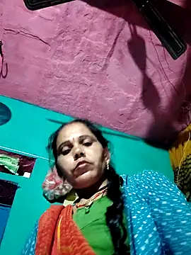 Pooja750 online show from December 2025 06:49:02 PM