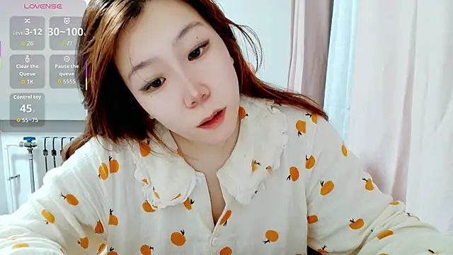 Snapshot of Annasweet- chatting on April 2026 12:25:01 PM Annasweet- online show from April 2026 12:25:01 PM