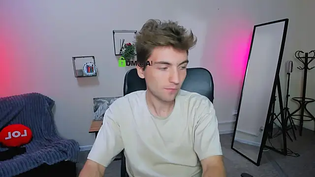 Snapshot of joseph_bear_ chatting on September 2025 07:27:02 PM joseph bear online show from September 2025 07:27:02 PM