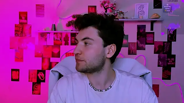Snapshot of joseph_bear_ chatting on April 2026 01:41:01 PM joseph bear online show from April 2026 01:41:01 PM