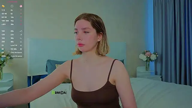  sophielov online show from April 2026 06:20:01 AM