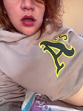 Snapshot of Isisflame chatting on February 2026 02:17:02 PM Isisflame online show from February 2026 02:17:02 PM