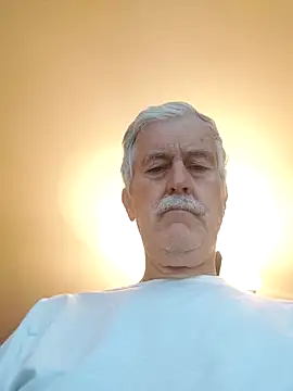 Snapshot of slaveman4you chatting on November 2025 04:17:02 PM slaveman4you online show from November 2025 04:17:02 PM