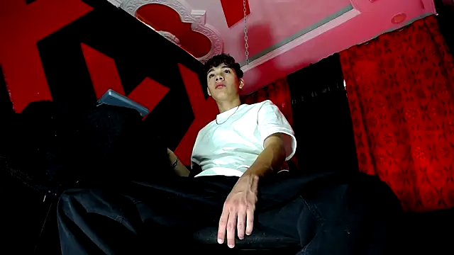 SemerHott online show from September 2025 02:00:01 PM